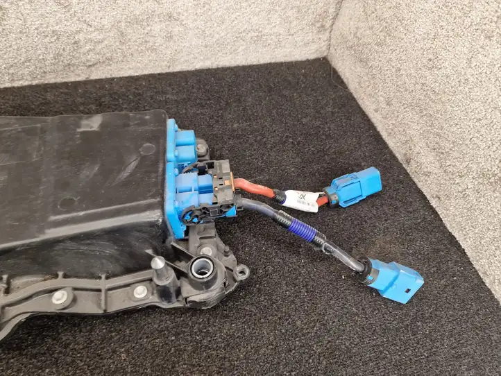 Land Rover Range Rover Evoque (2018 - )  K8D214B227AK  Аккумуляторная батарея гибридного / электрического автомобиля