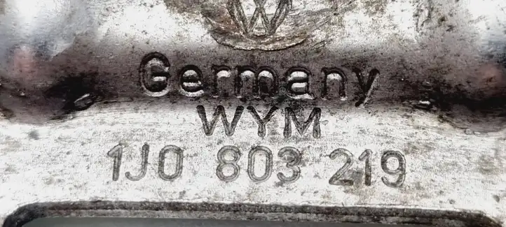 Volkswagen Golf V (2003 - 2009) 1J0803219 Держатель аккумулятора — фото 3