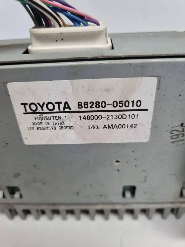 Toyota Avensis T270 (2015 - 2018)  8628005010 Звукоусилитель