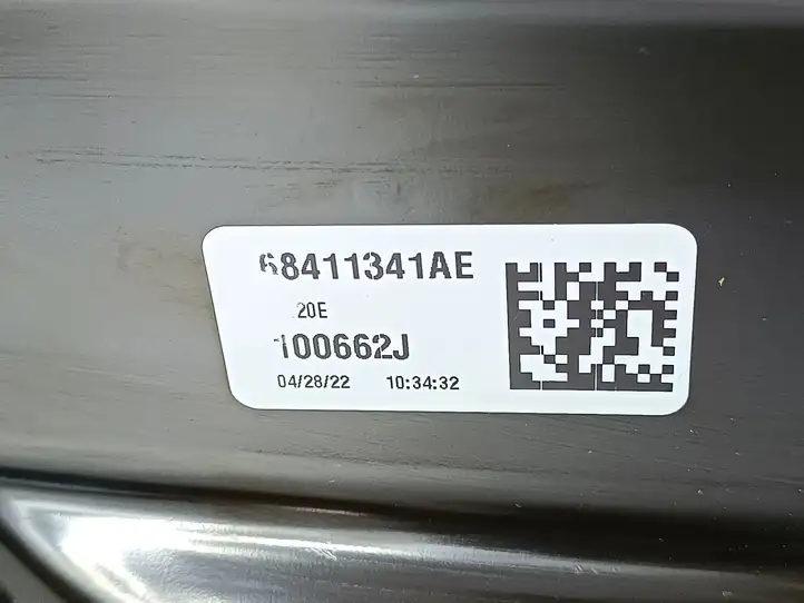Jeep Grand Cherokee WL (2021 - ) 68411341AE Прочие детали моторного отсека — фото 3