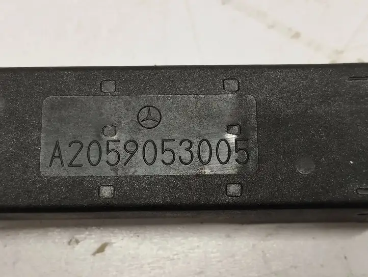 Mercedes-Benz (2014 - 2021) A2059053005 Антенна системы Keyless — фото 5