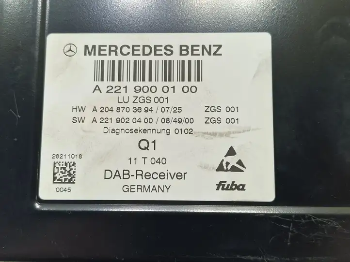 Mercedes-Benz CLS C218,X218 (2011 - 2017) A2219000100 Усилитель антенны — фото 6