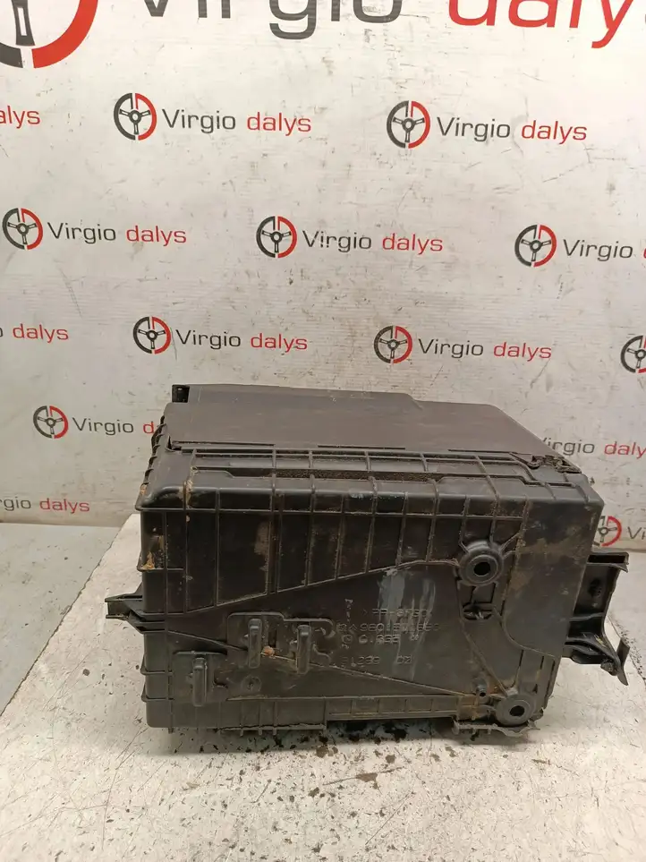 Peugeot 207 (2006 - 2009)  980180188000 Платформа крепления аккумулятора