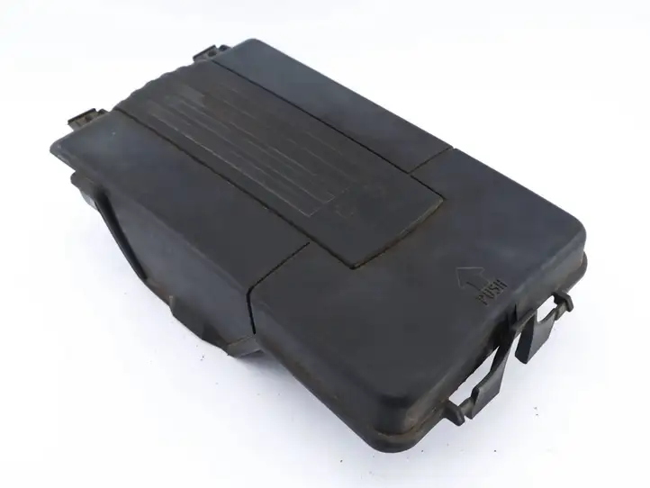 Volkswagen PASSAT B6 (2005 - 2010) 1K0915443C Крышка ящика аккумулятора — фото 3