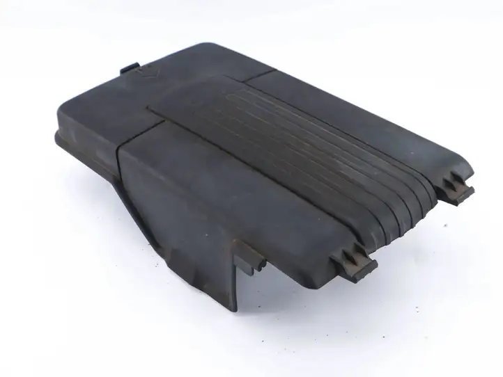 Volkswagen PASSAT B6 (2005 - 2010) 1K0915443C Крышка ящика аккумулятора — фото 4