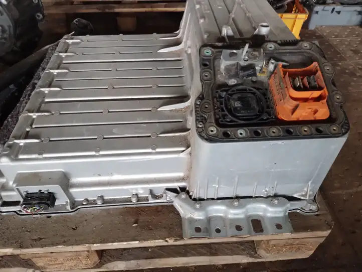 BMW 3 F30 F35 F31 (2012 - 2018) 8618861 Аккумулятор гибридного / электрического автомобиля — фото 4