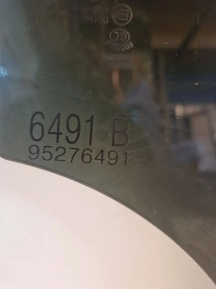 Buick Encore I (2012 - 2019) 95276491 Стекло задней двери — фото 4