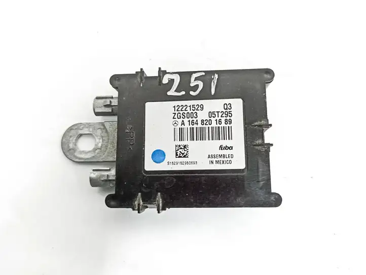 Mercedes-Benz R W251 (2005 - 2013) A1648201689 Усилитель антенны — фото 4