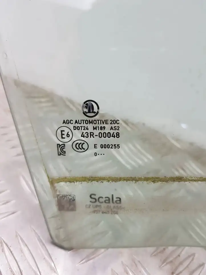 Skoda Scala (2018 - ) 43R00048 Стекло задней двери — фото 2