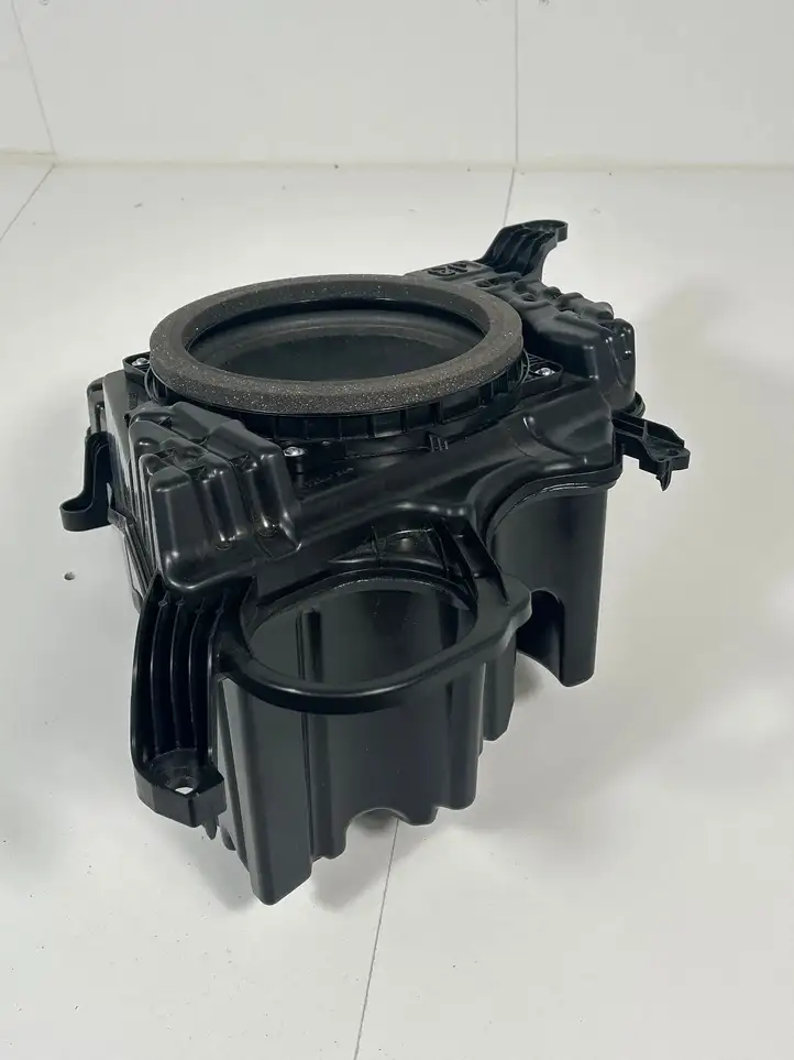 Toyota RAV 4 (XA50) (2018 - )  8615042070 Громкоговоритель низкой частоты