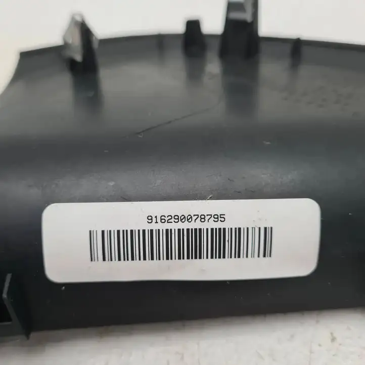 Mercedes-Benz ML W164 (2005 - 2011)  A1646800439 Другая деталь салона