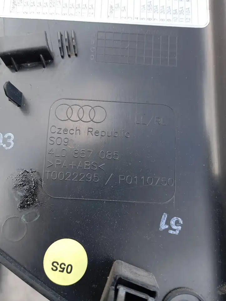 Audi Q7 4L (2005 - 2009) 4L0857085 Прочие детали салона — фото 5