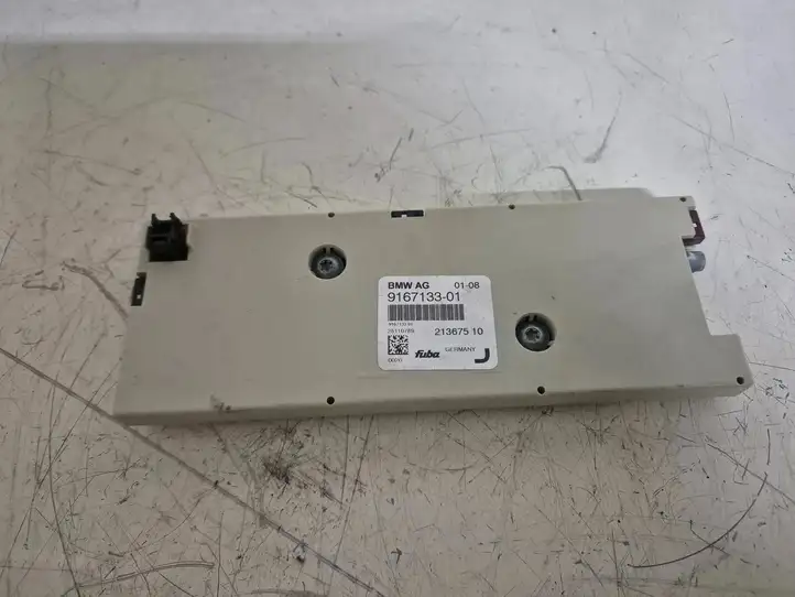 BMW 7 E65 E66 (2001 - 2008)  9167133 Усилитель антенны
