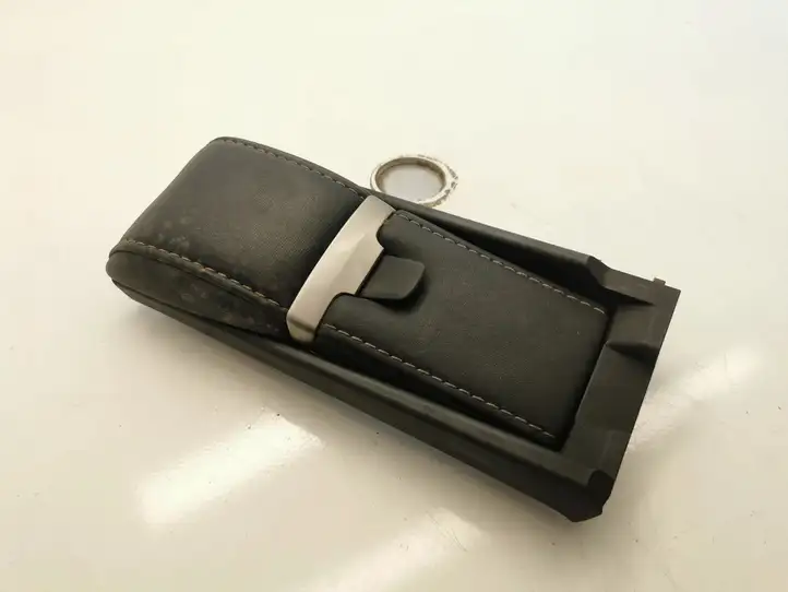 (2014 - 2017) 5892078050 Прочие детали салона — фото 1