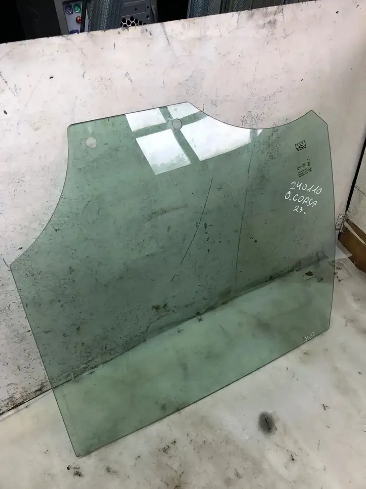 Opel Corsa F (2019 - )  43r00048 Основное стекло задних дверей