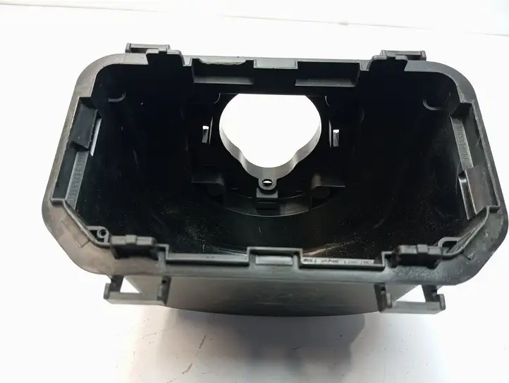 BMW 3 F30 F35 F31 (2012 - 2018) 9224854 Крышка ящика предохранителей — фото 2