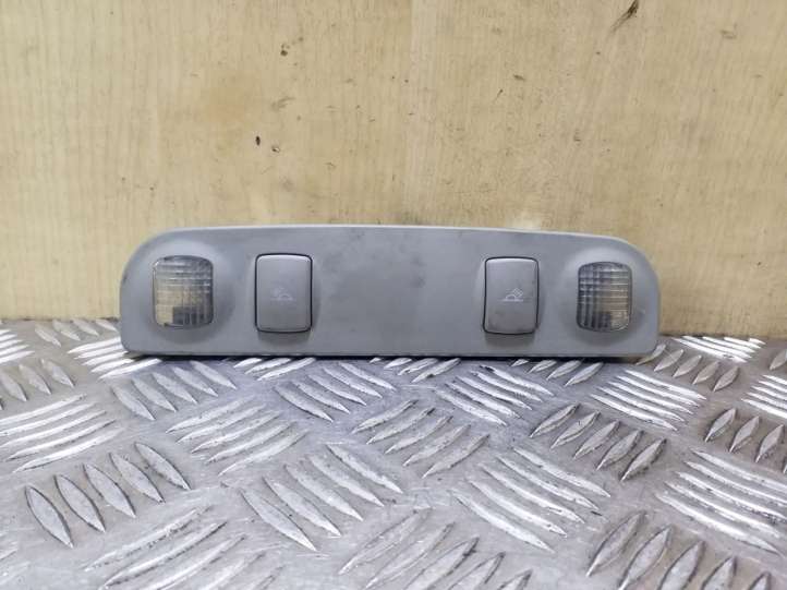 Audi A4 (2000 - 2006)  8E0947111A Задняя подсветка