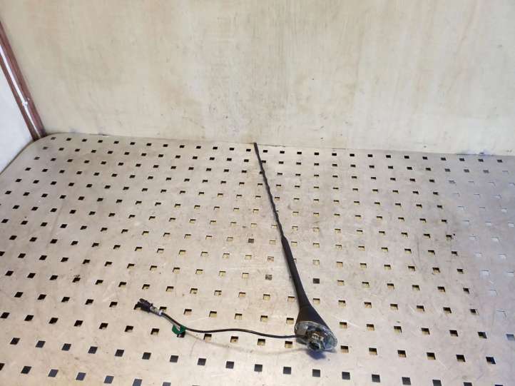 Toyota Land Cruiser (J120) Radio antena