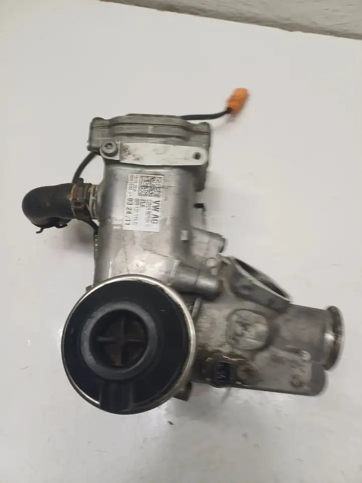 Audi A5 8T 8F (2007 - 2011) 059131515BQ Охладитель клапана EGR — фото 3