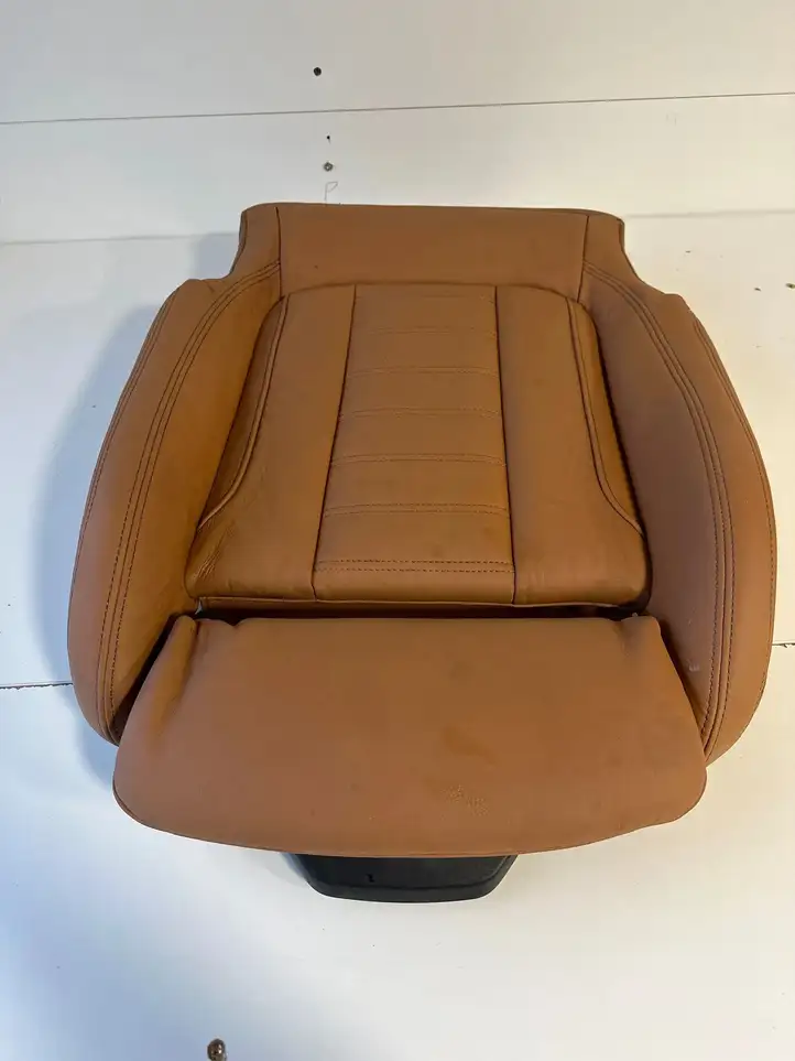 BMW 3 G20 G21 (2019 - ) Прочие детали салона — фото 1