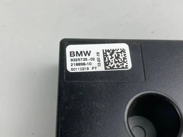BMW 3 F30 F35 F31 (2012 - 2018) 9325735 Усилитель антенны — фото 5