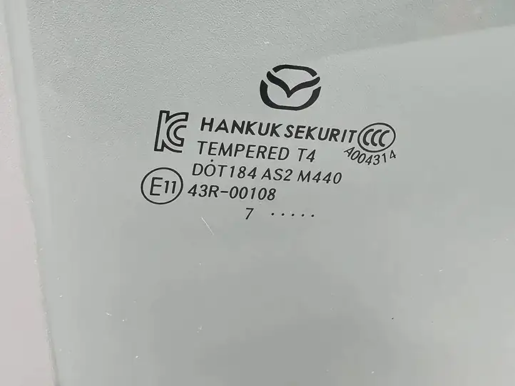 Mazda 3 (2017 - 2019) E1143R00108 Стекло задней двери — фото 4