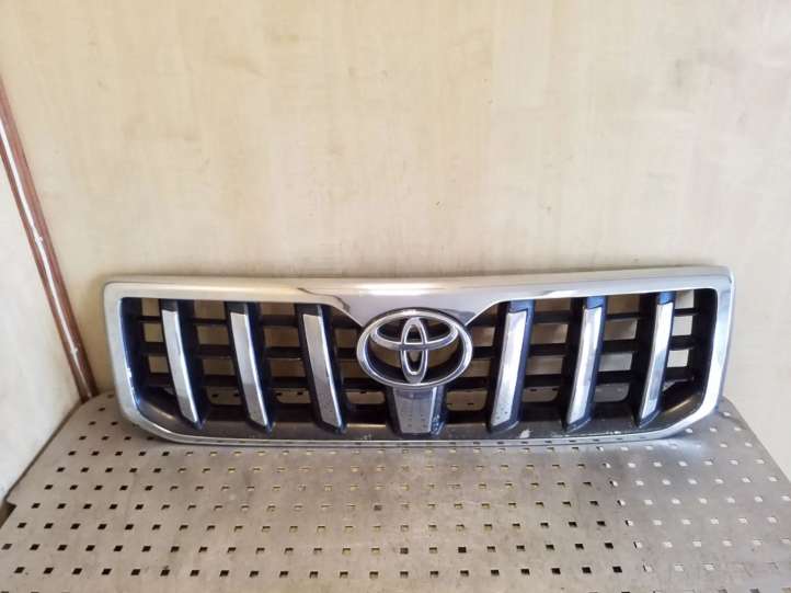 311160490 Toyota Land Cruiser (J120) Grotelės viršutinės