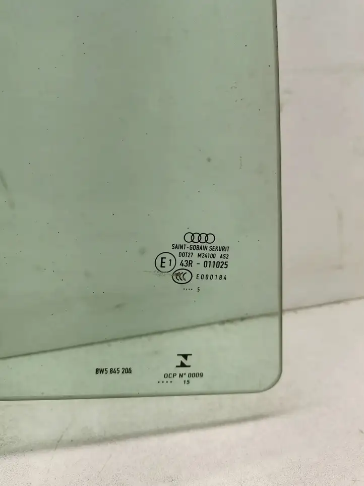 Audi A4 S4 B9 (2015 - 2019) 8W5845206 Стекло задней двери — фото 3