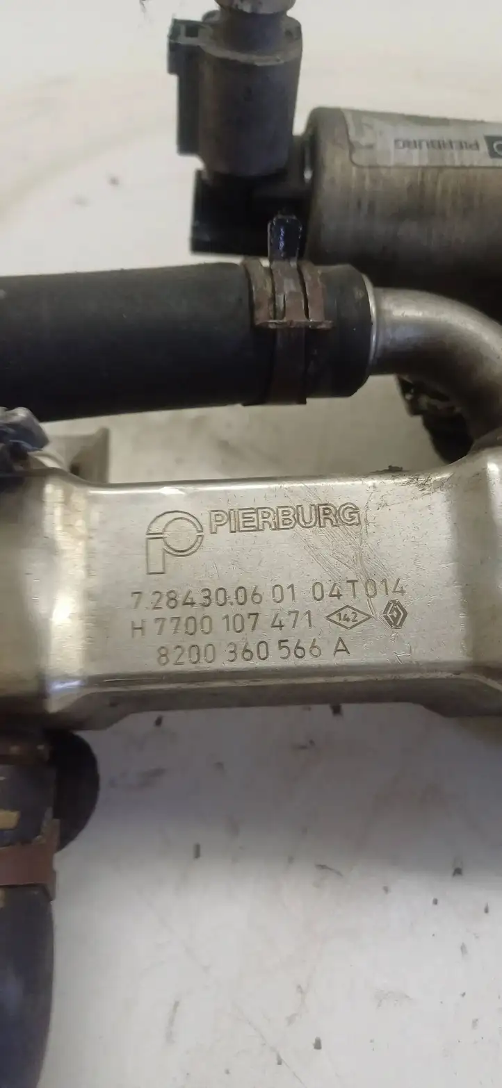 Renault Scenic II - Grand scenic II (2003 - 2006) 8200360566A Охладитель клапана EGR — фото 3