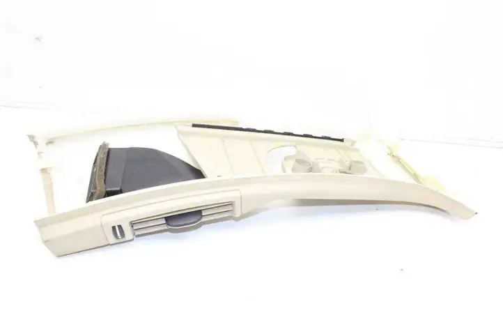 Volvo V60 (2013 - 2018)  31307440 Другая деталь салона