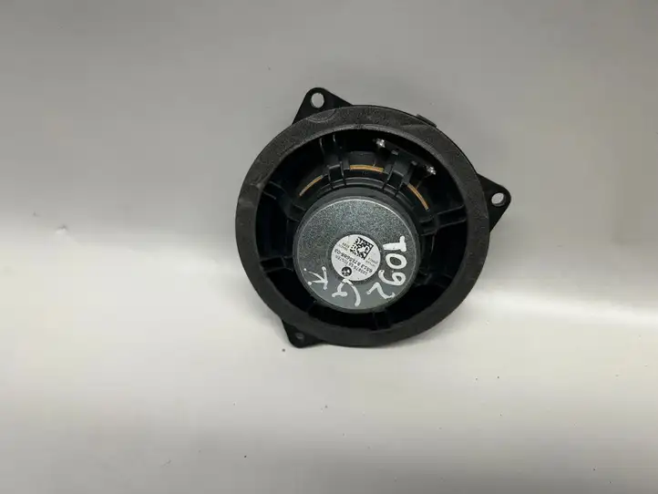 BMW 2 F45 (2014 - 2021) 8715685 Динамики задних дверей — фото 4