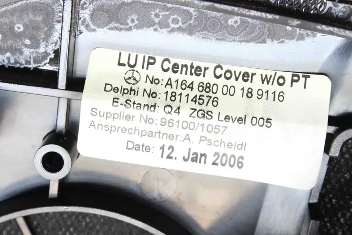 Mercedes-Benz ML W164 (2005 - 2011) A1646800018 Прочие детали салона — фото 4