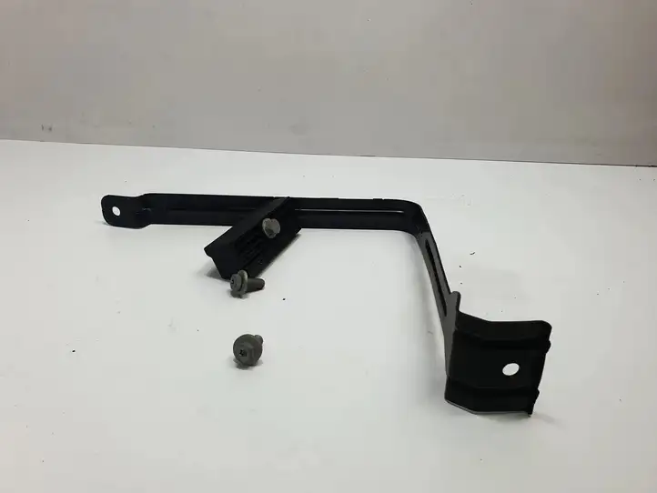 BMW 5 F10 F11 (2009 - 2016)  7585707 Держатель аккумулятора