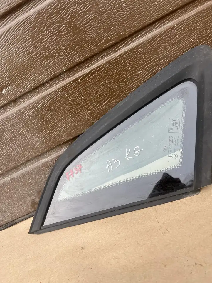Audi A3/S3 8L (1996 - 2000) 43R000369 Заднее стекло — фото 7