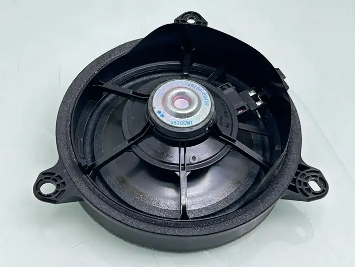 Toyota Yaris Cross (2020 - ) 861600D450 Динамики задних дверей — фото 1