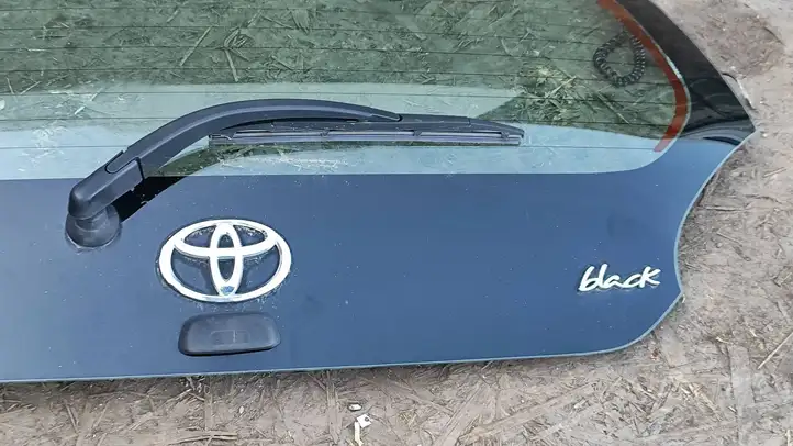 Toyota Aygo AB10 (2005 - 2008) E643R00050 Заднее стекло — фото 4