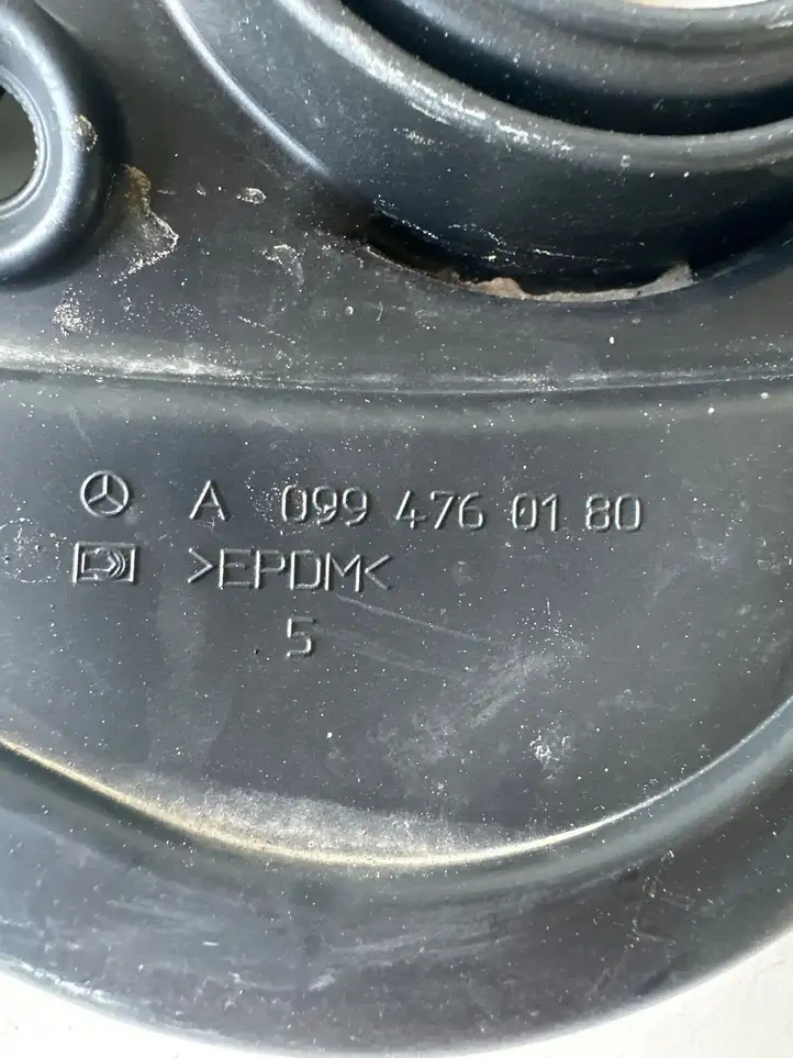 Mercedes-Benz C W205 (2014 - 2021) A0994760180 Прочие внешние детали — фото 3