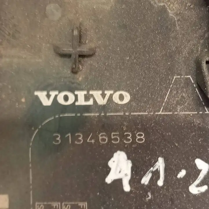 Volvo S60 (2010 - 2013) 31346538 Крышка ящика предохранителей — фото 5
