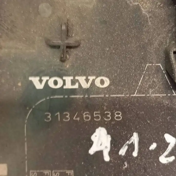 Volvo S60 (2010 - 2013) 31346538 Крышка ящика предохранителей — фото 6