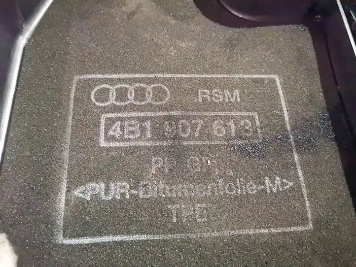 Audi A6 S6 C5 4B (1997 - 2001) 4b1907613 Прочие внешние детали — фото 3