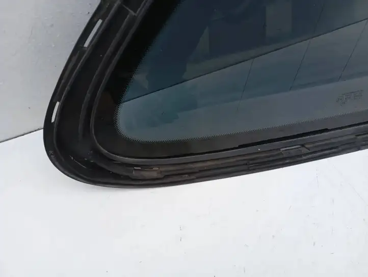 Porsche Cayenne (92A) (2011 - 2017) E000255 Заднее боковое стекло — фото 6