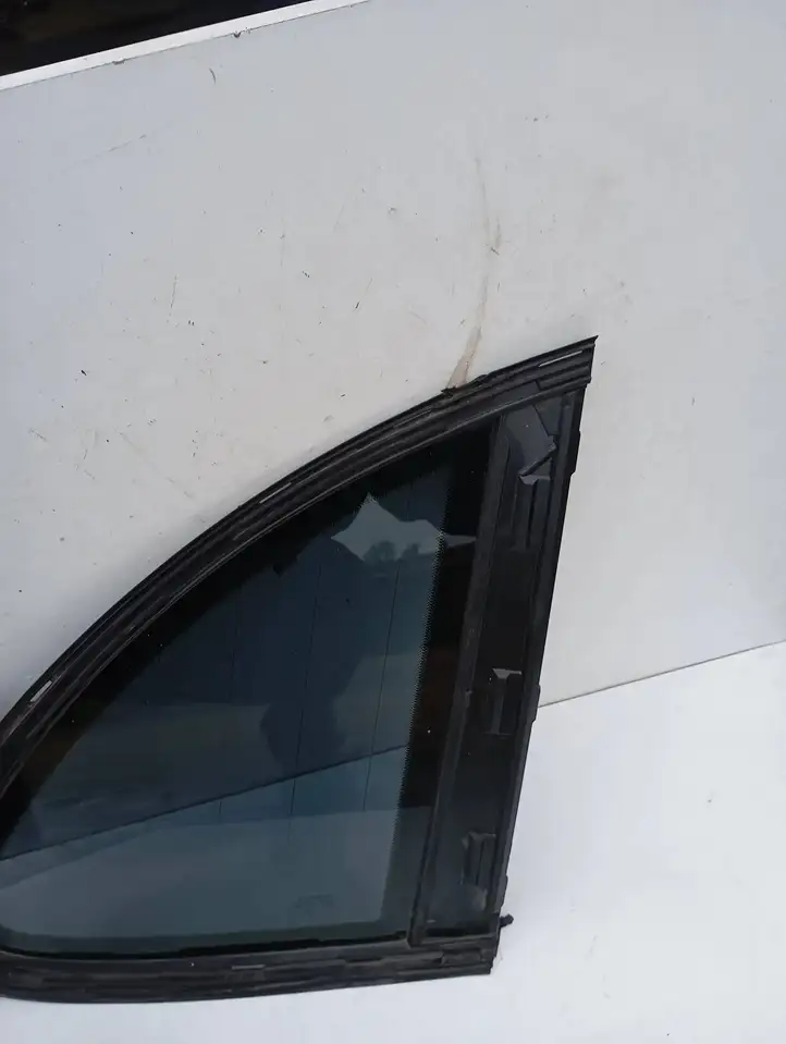 Porsche Cayenne (92A) (2011 - 2017) E000255 Заднее боковое стекло — фото 7