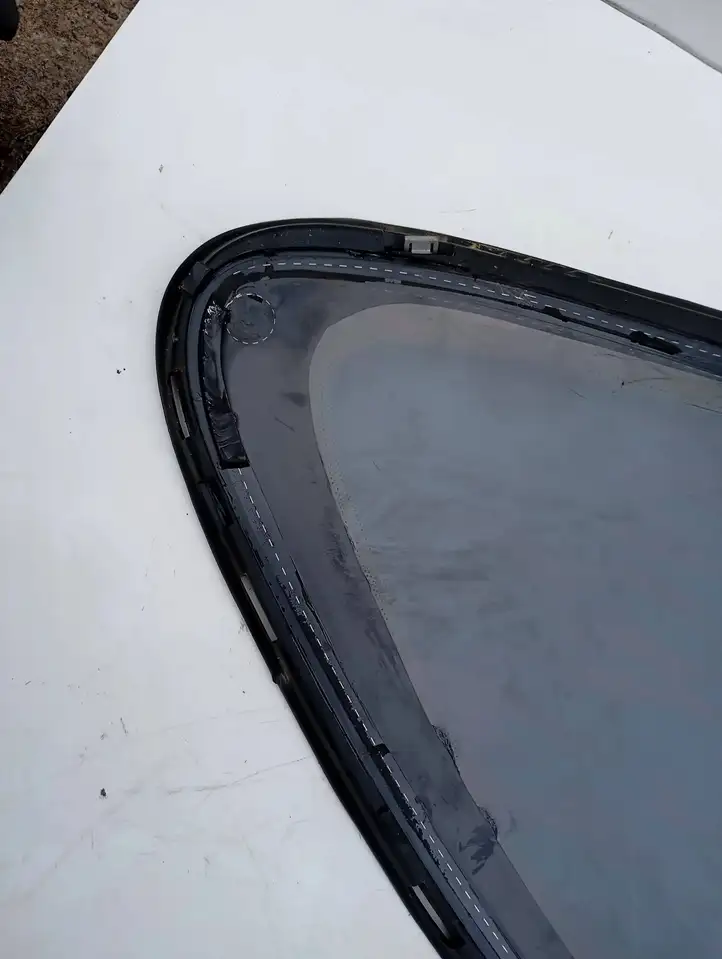Porsche Cayenne (92A) (2011 - 2017) E000255 Заднее боковое стекло — фото 9