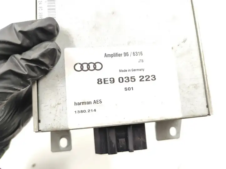 Audi A4 S4 B6 8E 8H (2000 - 2006) 8E9035223 Усилитель звука — фото 3