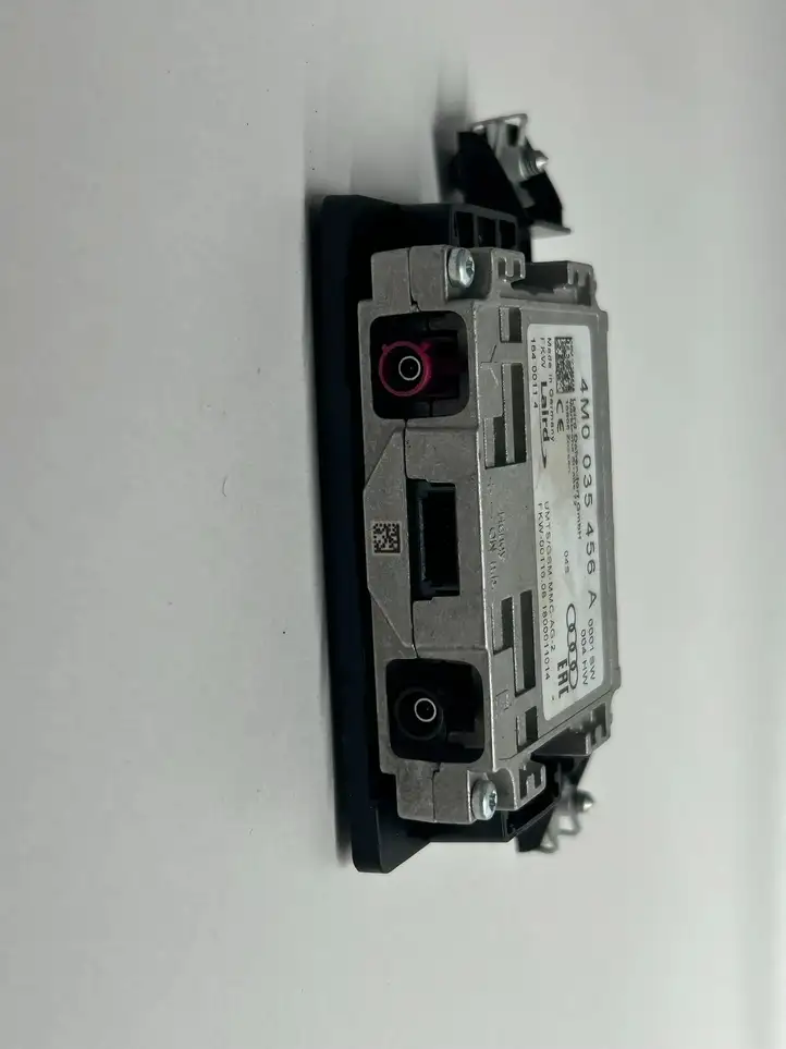 Seat Leon (5F) (2012 - 2019)  4M0035456A Усилитель антенны