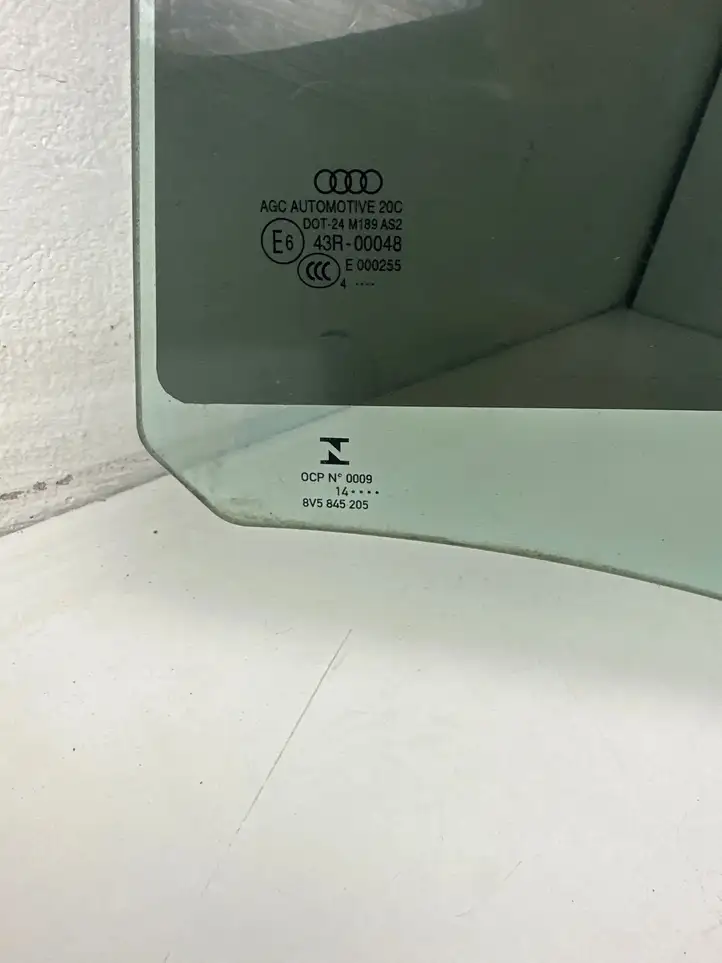Audi A3/S3 8V (2012 - 2016) 8v5845205 Стекло задней двери — фото 4