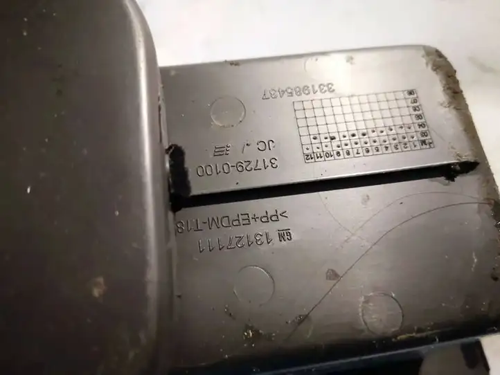 Opel Astra H (2004 - 2009) 13127111 Прочие детали салона — фото 3