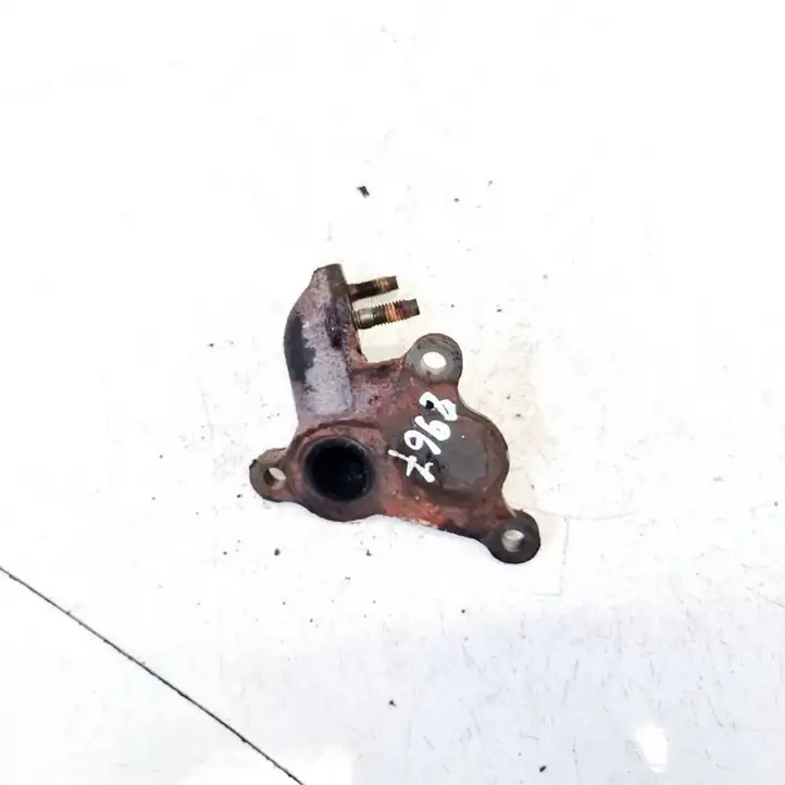 Toyota Yaris (2005 - 2009) Трубка EGR — фото 2