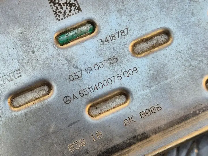 Mercedes-Benz E W212 (2009 - 2016) A6511400075 Охладитель клапана EGR — фото 3