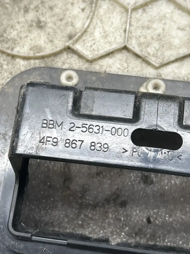 Audi A6 S6 C6 4F (2004 - 2008) 4F9867839 Прочие детали салона — фото 3
